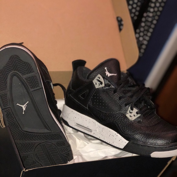 Jordan 4 oreo’s - Picture 1 of 1